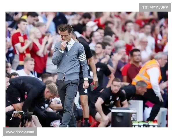 斯科特-帕克执掌伯恩利帅印,带队冲击英超复兴(斯科特·帕克) 斯科特-帕克执掌伯恩利帅印,带队冲击英超复兴(斯科特·帕克)