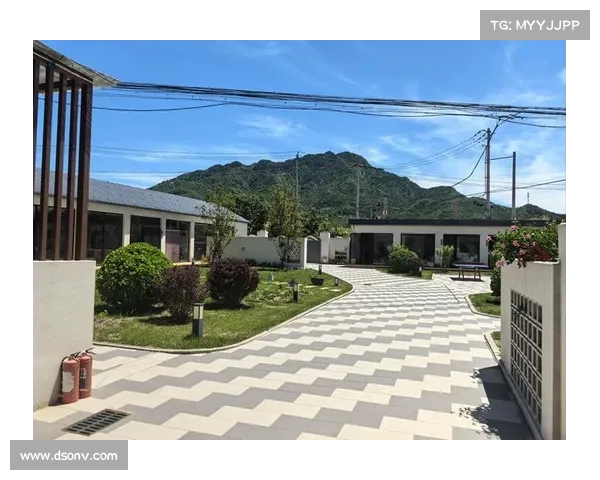 道事件升级！陕西民宿老板娘孕妇身份引热议，店铺遭网友集体抵制